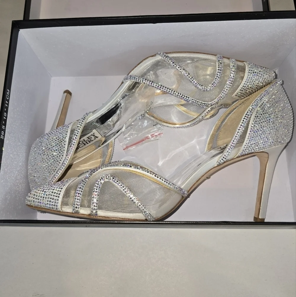 Badgley Mischka Haze Slip-On Silver Crystal Pointed Toe Pumps Heels Size 10